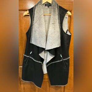 Women's Black and Gray Sleeveless Vest